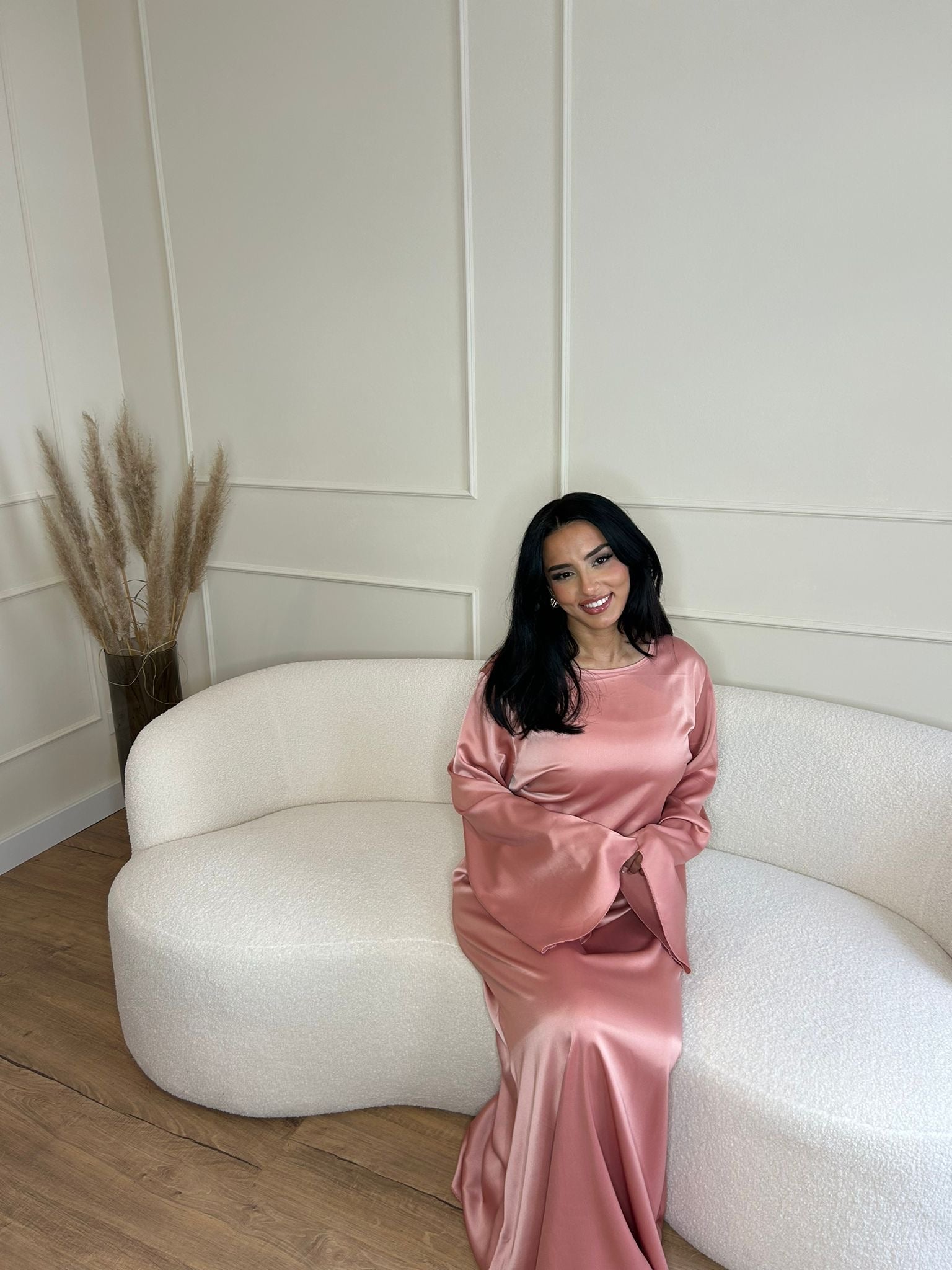 Kleid zuschnürbar mit Trompetenärmeln