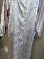 Kleid mit Blumenprint in verschiedenen Farben