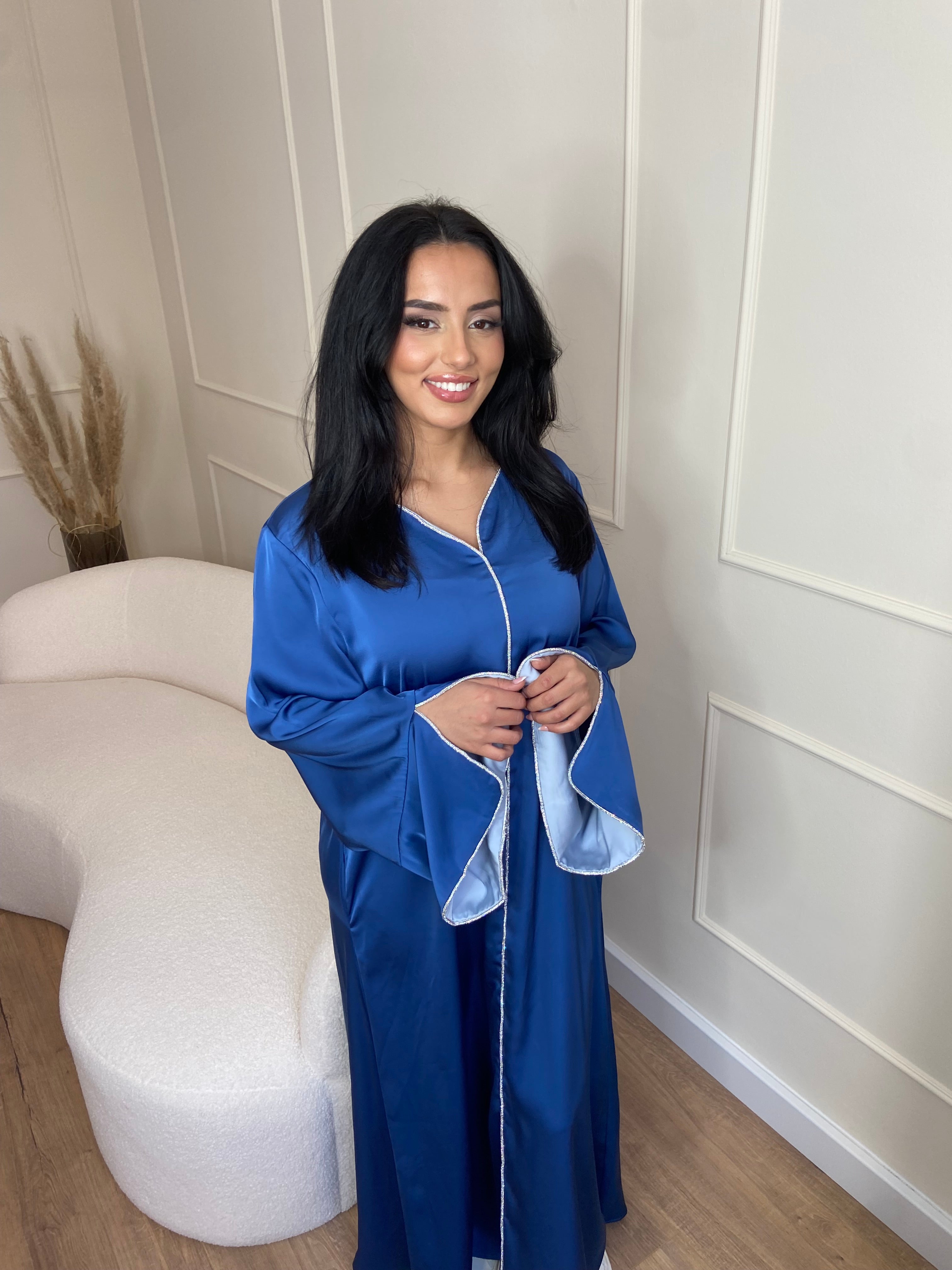 Festliches Kleid in blau